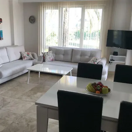Dana 4 Apartment