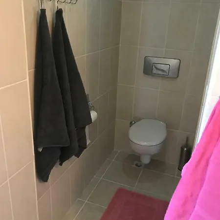 Dana 4 Apartment *